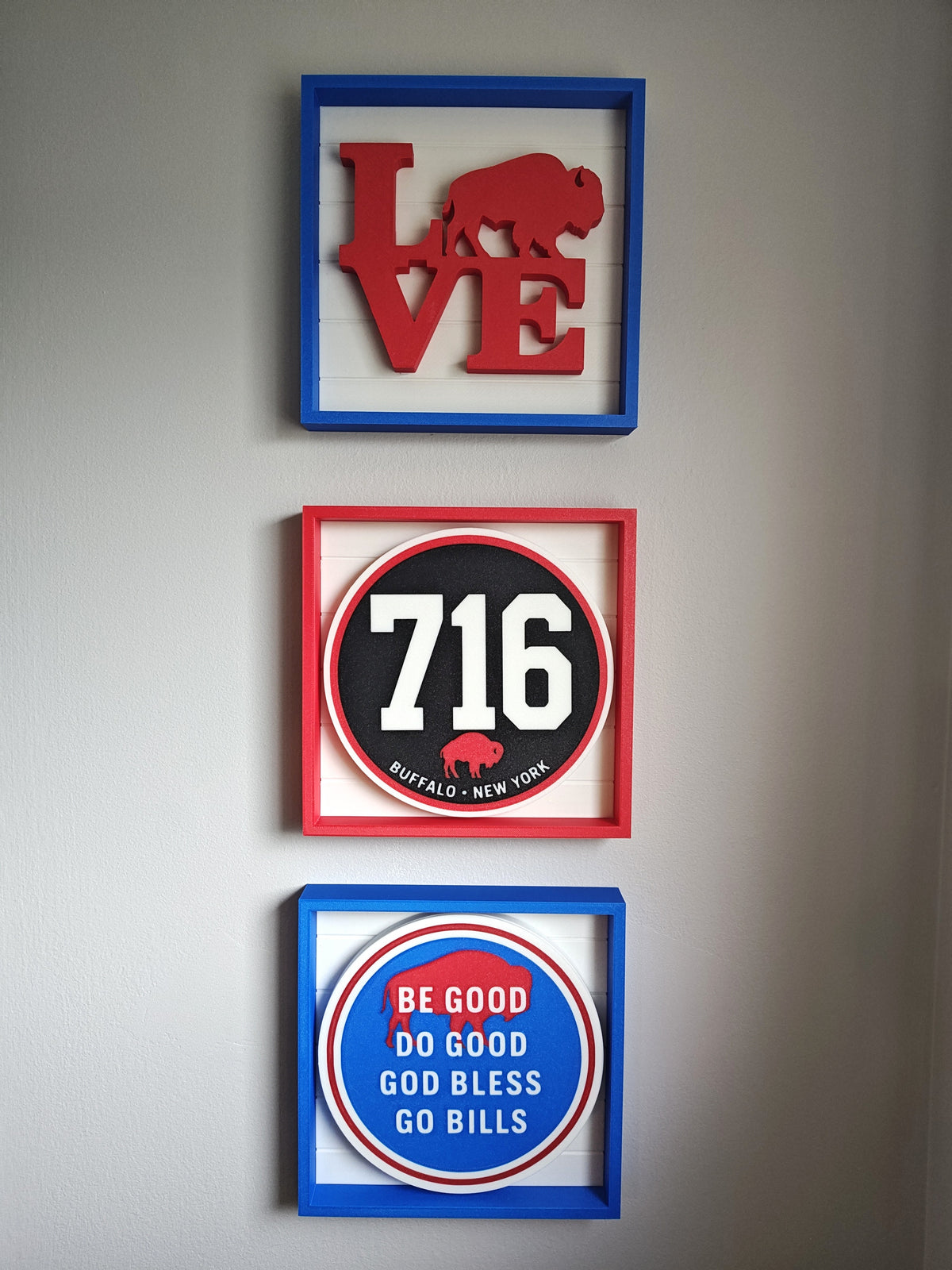 716 Shadow Box