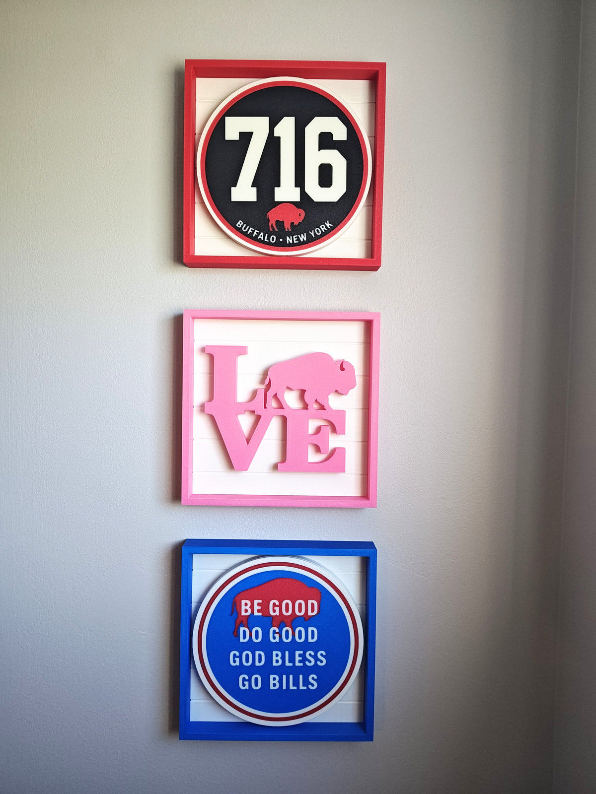 Buffalove Shadow Box